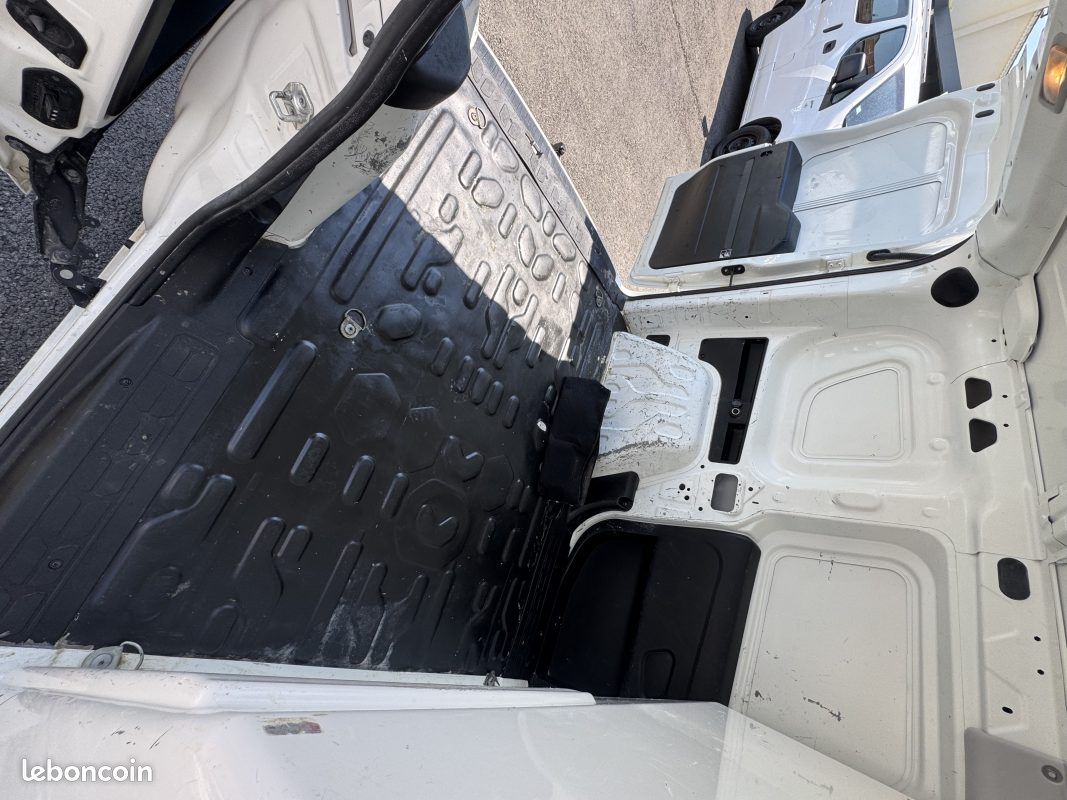 Fiat doblo ii cargo 1.3 multijet 90 pack 2015 (image 9)