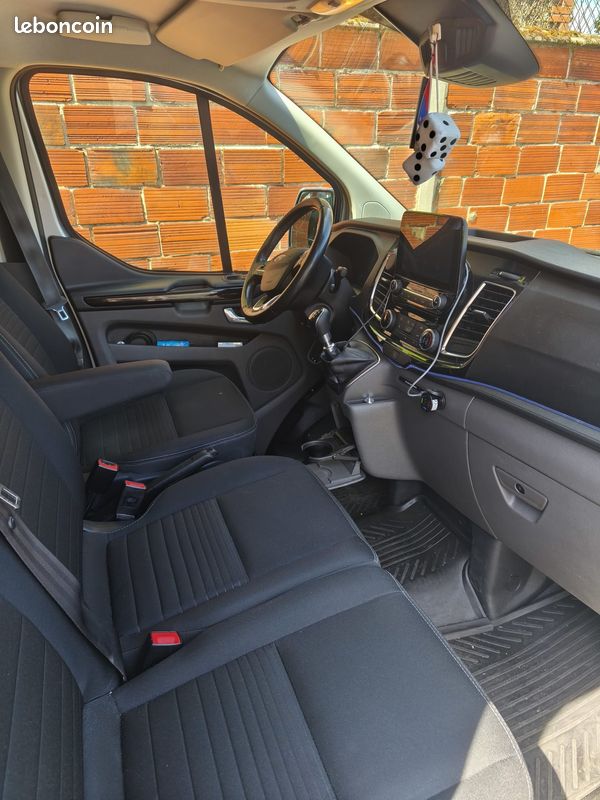 Ford Transit CUSTOM CA 300 L2H1 (image 1)