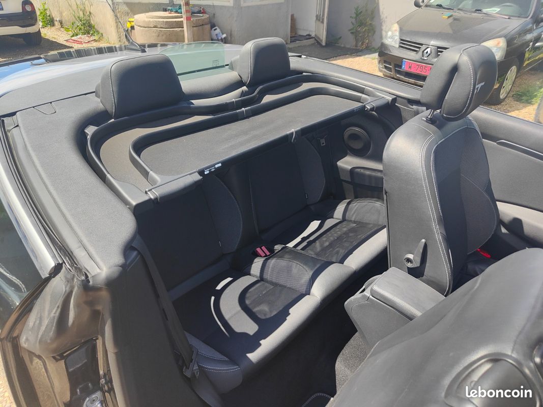 Renault MÉGANE III CC 2.0 dCi 160 ch GT * REVISEE * GARANTIE (image 8)