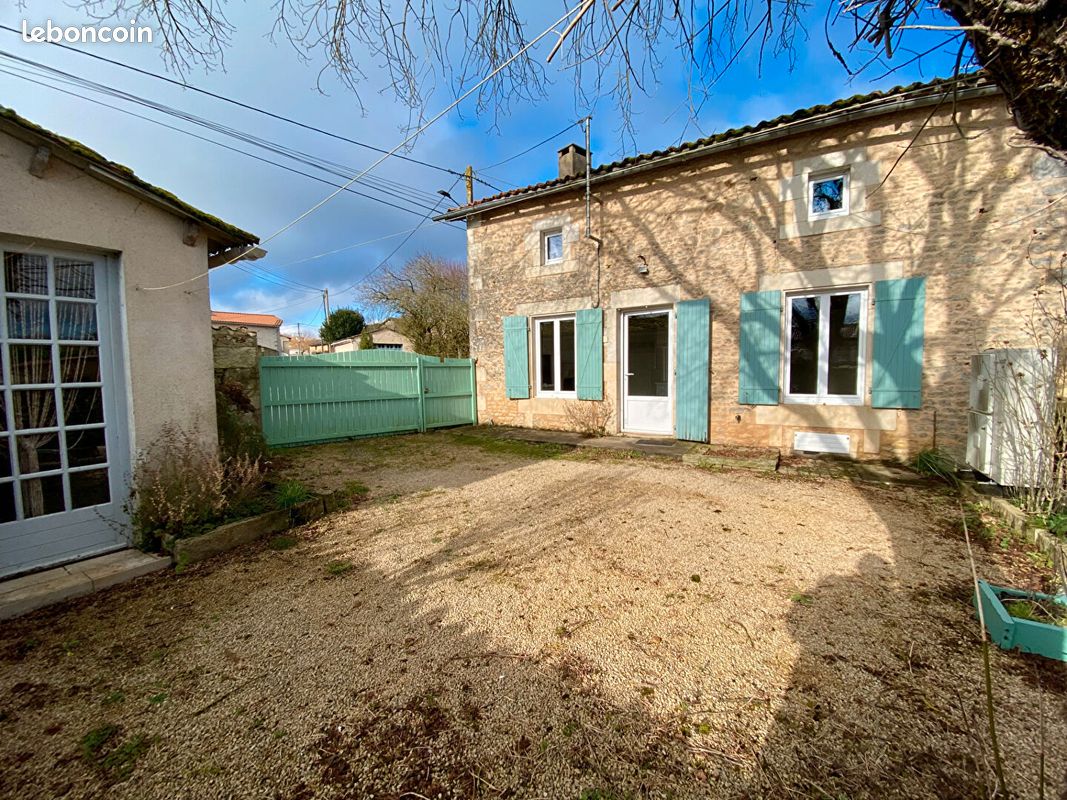 Maison 3 pièces 96 m² · à Voulon · 96 m² · 650 €/mois
