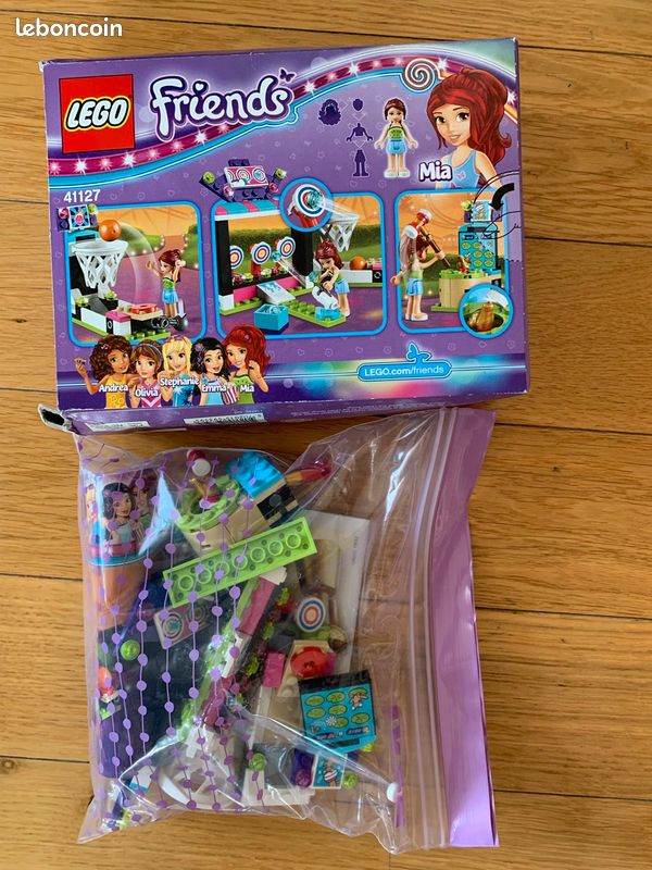 LEGO® Friends 41127 L'arcade du parc d'attractions (image 2)