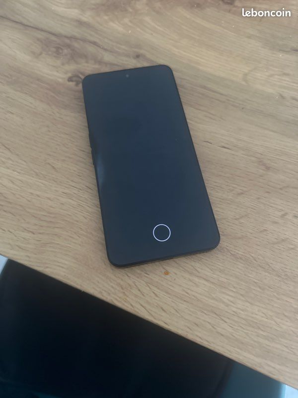 Nothing phone 3a (image 1)