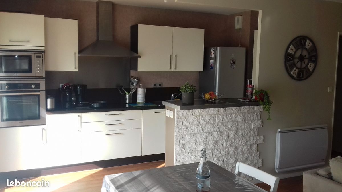 Appartement 4 pièces 79 m² · à L'Hermitage · 79 m² · 235 000 €
