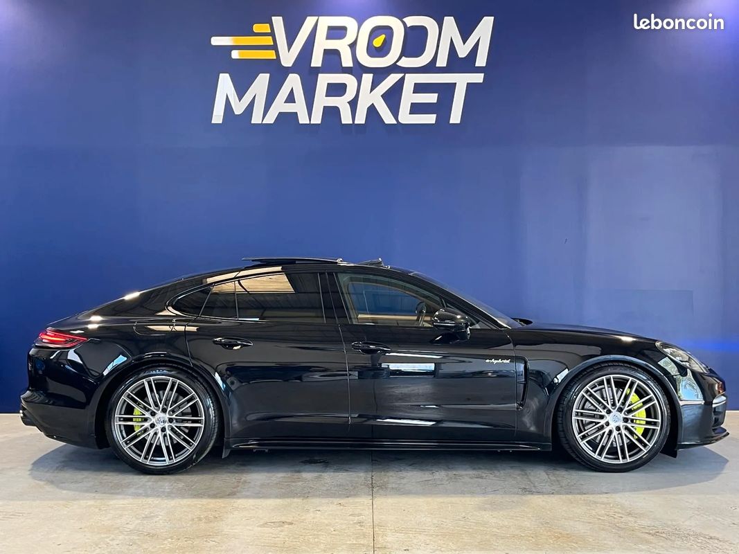 PORSCHE Panamera 462ch 4 E-Hybrid - 2019 - Toit ouvrant - Suivi complet (image 2)