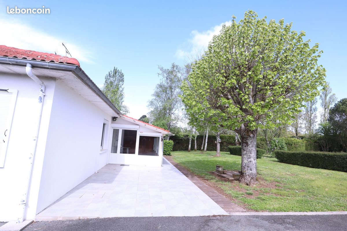 Pavillon 5 pièces 97 m² - Sauzé-Vaussais 79190 (image principale 4)