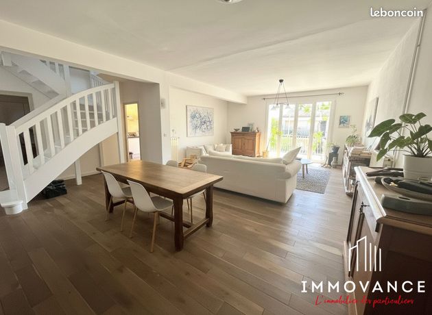 Maison 6 pièces 215 m² — 1