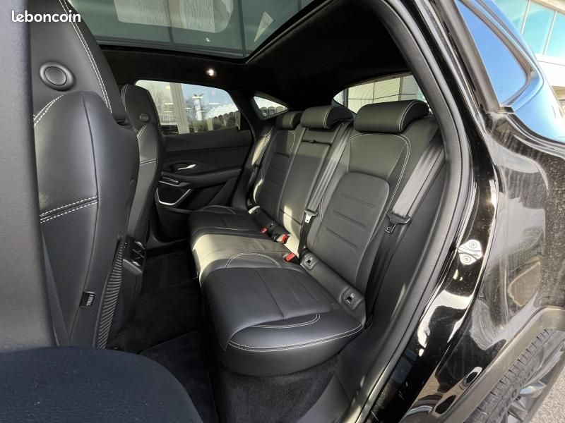 Jaguar E-Pace P300e PHEV 309ch R-Dynamic HSE (image 15)