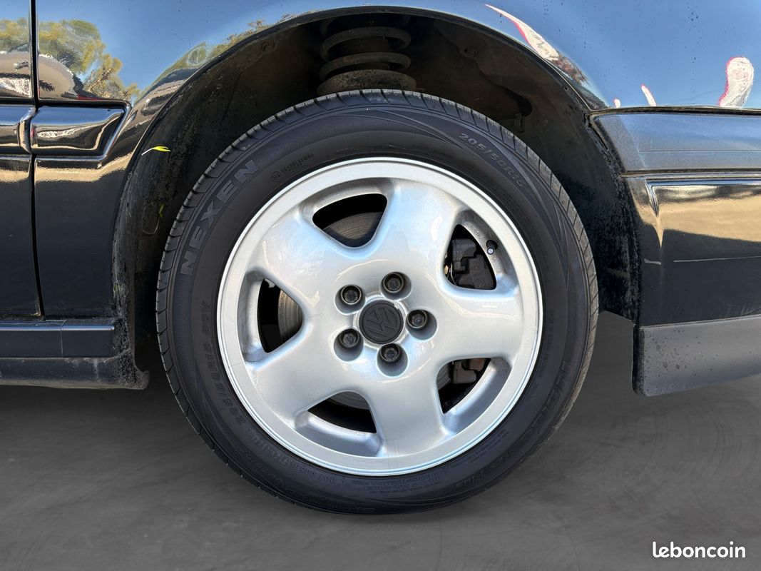 VOLKSWAGEN GOLF 3 VR6 - 174Ch intérieur cuir - Garantie 12 mois (image 16)