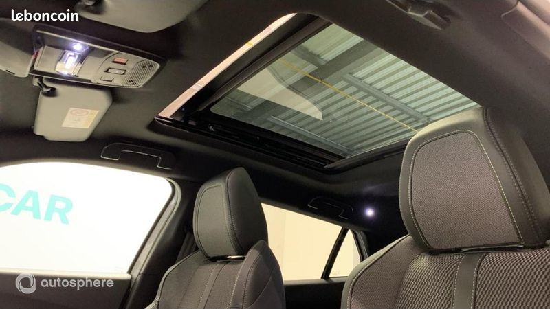 Peugeot 2008 1.2 Hybrid 145ch GT e-DCS6 (image 34)