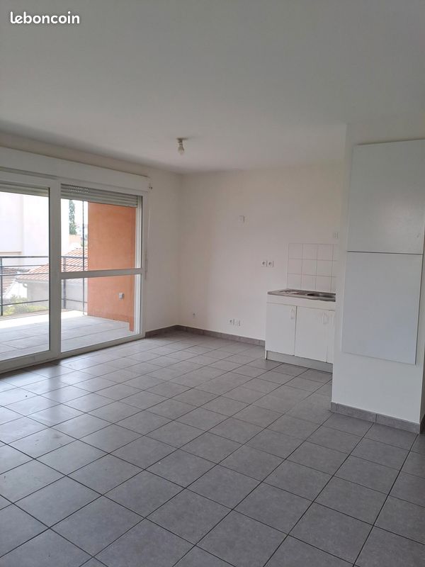 Appartement a louer meyzieu - 4 pièce(s) - 78 m2 - Surfyn