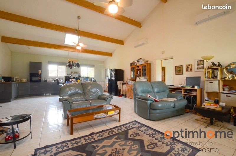 Maison 5 pièces 141 m² - Pressac 86460 (image principale 3)