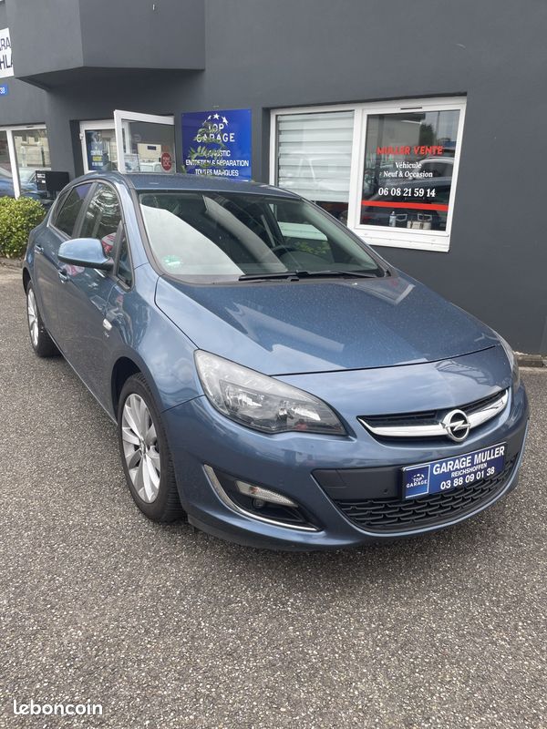 Opel Astra 1.4 TURBO 140CH (image 1)