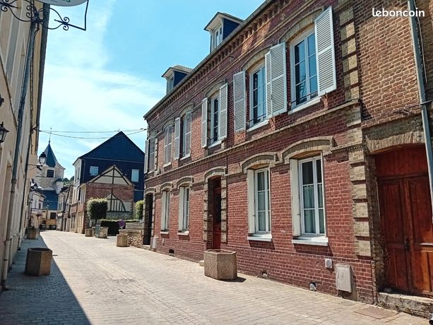 https://img.leboncoin.fr/api/v1/lbcpb1/images/4a/c2/82/4ac282be28fa298e7ffb655c913209ec2fc8575c.jpg?rule=ad-image