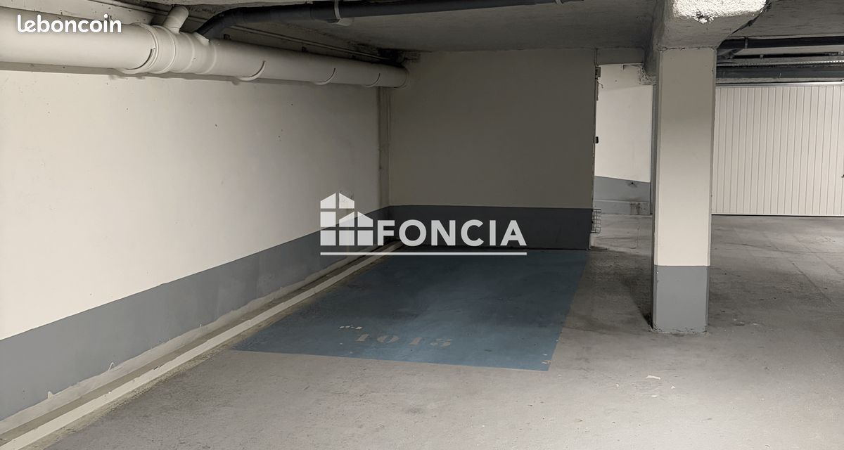 Parking 15 m² · à Rueil-Malmaison · 15 m² · 20 000 €