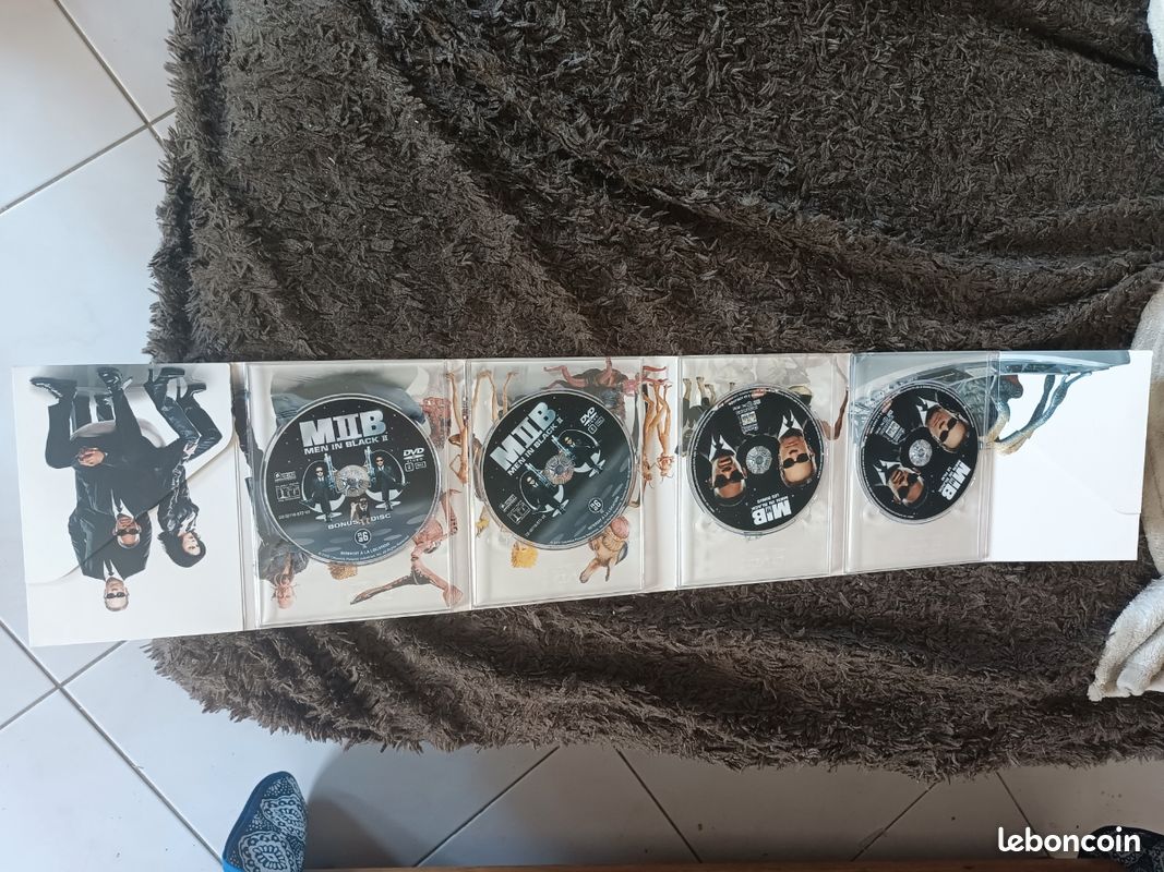 Coffret DVD Men In Black 1-2 (image 4)