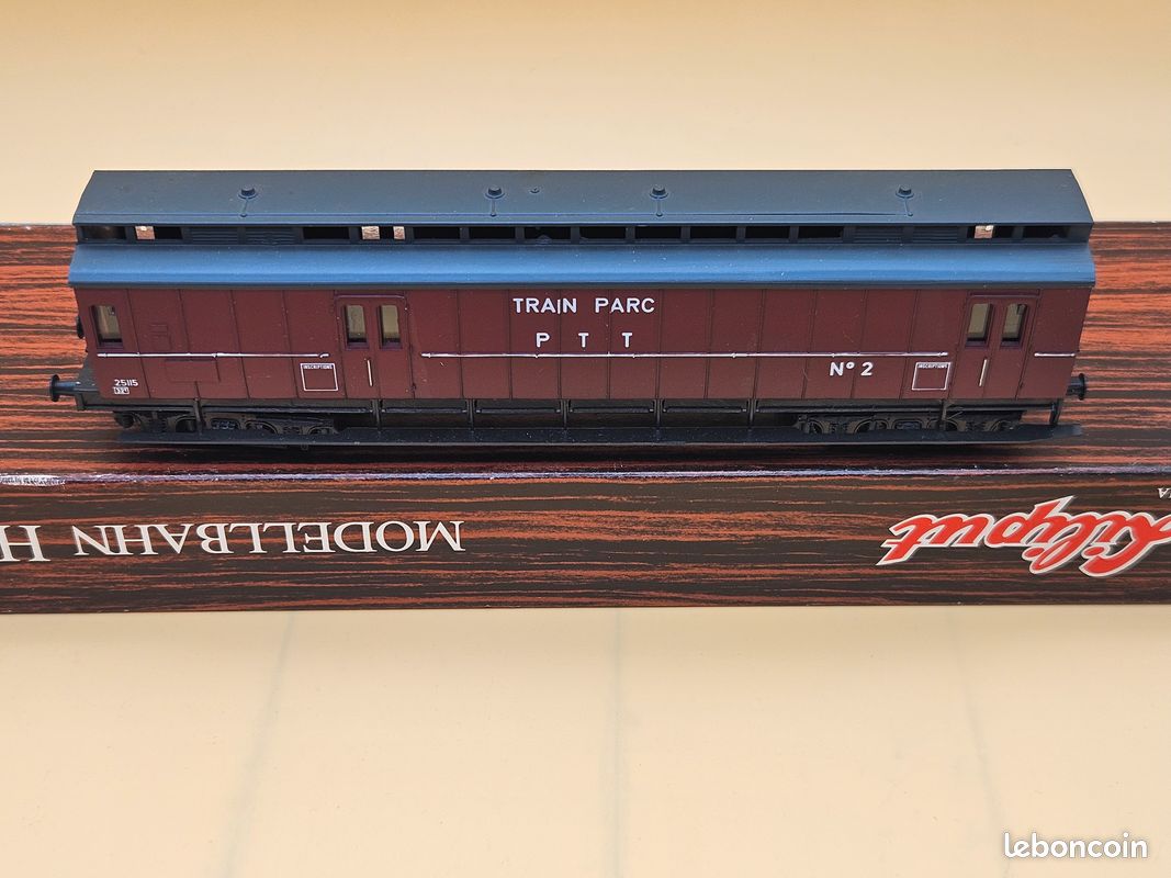 Fourgon Banlieue SNCF PMP échelle HO - Long. 13,5 Cm Réf 565 - Époque 3 Avec Boîte Liliput