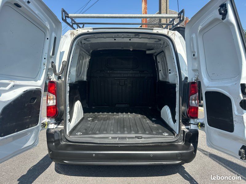 Citroën berlingo 1.2 110 ch / gps/ camera / galerie de toit / carplay (image 8)