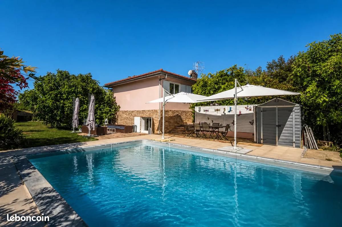 Maison 7 pièces 166 m² · à Viry · 166 m² · 888 000 €