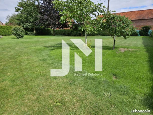 Terrain 750 m² Sebourg