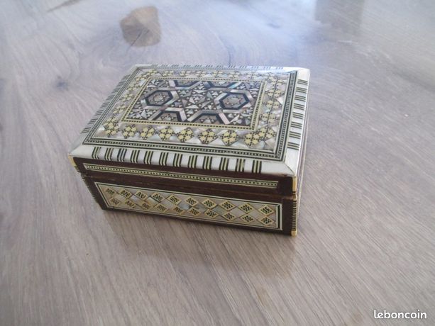 Boîte à Bijoux Orientale En Bois Laqué - Occasion, Style Vintage, Rangement élégant