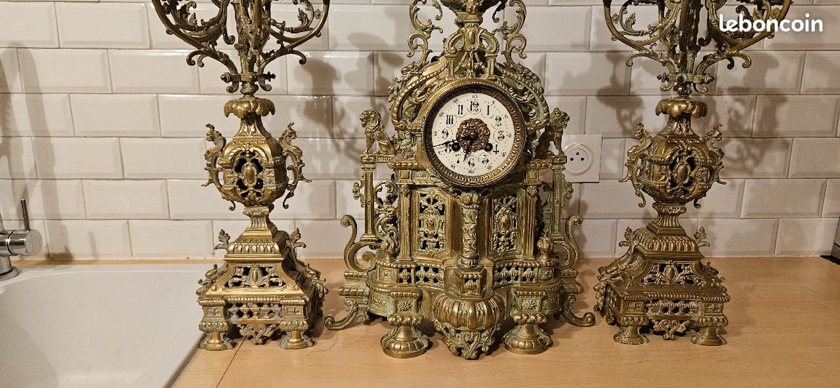 VENDU Horloge et Chandeliers en bronze (image 3)