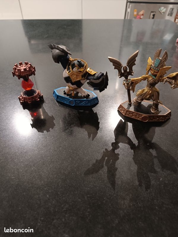 3 figurines Skylanders (image 1)
