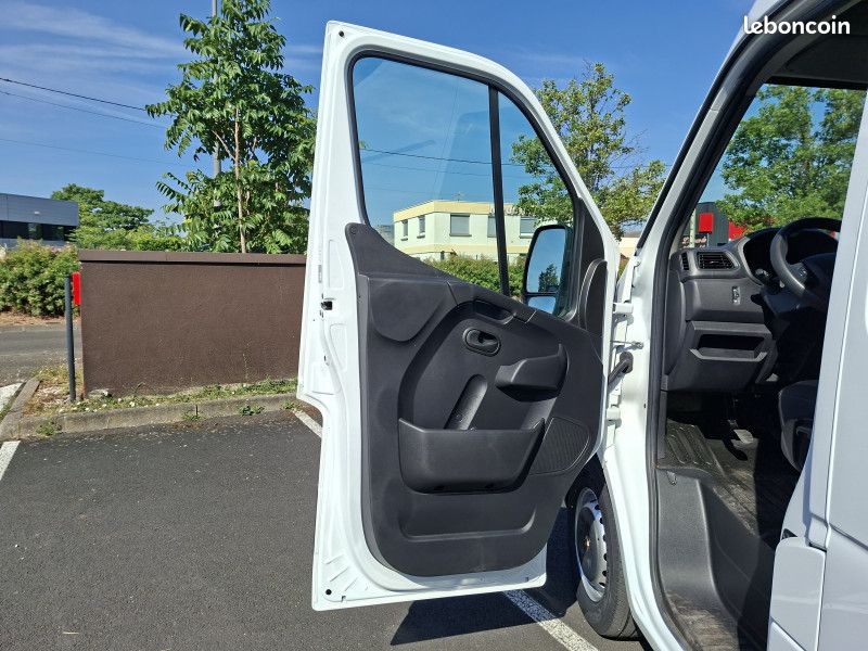 Renault MASTER III FG 2.3 dci 150 ch 1ère main / GPS / Climatisation / Radar / Régulateur / (image 21)
