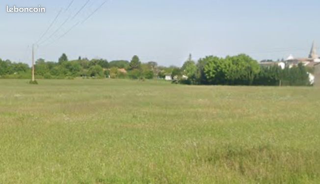 Terrain 592 m² Gemozac · à Gémozac · 56 300 €