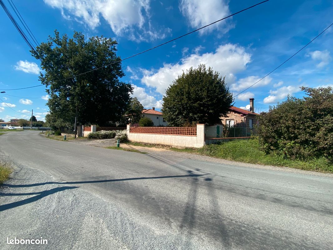 Terrains de 1060 m² et 1540 m² à GAILLAC · 75 000 €