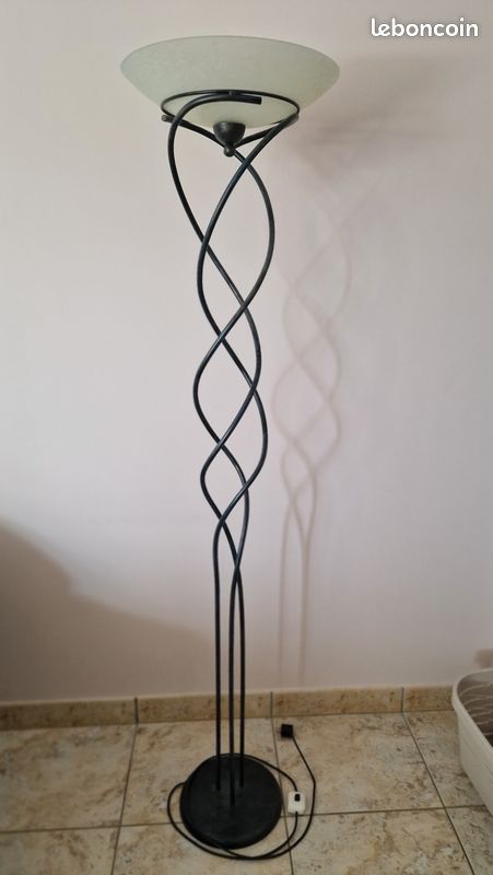 Lampe sur pied lampadaire (image 1)