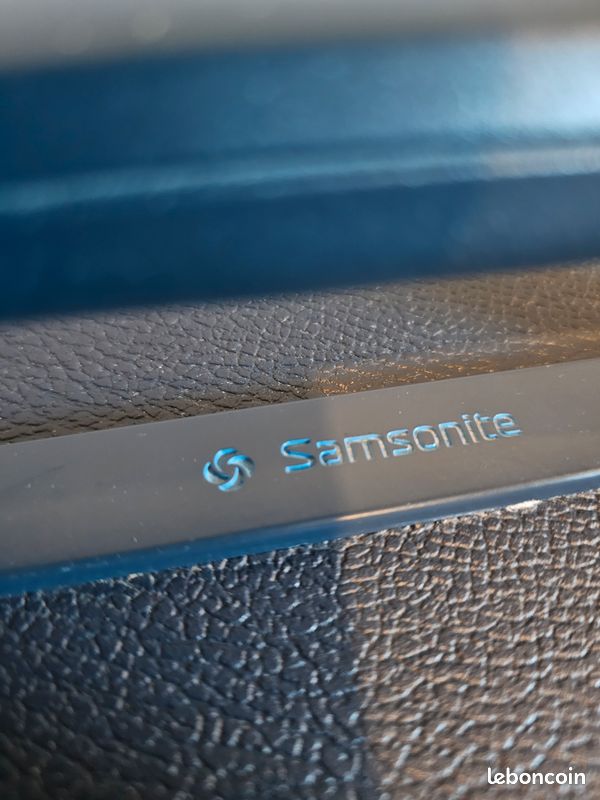 Vanity Samsonite (image 3)