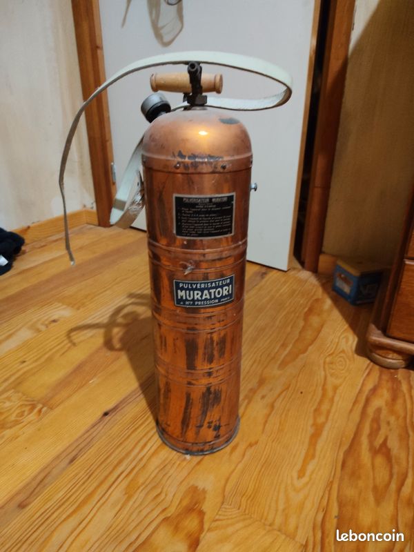 Ancien pulvérisateur Muratori en cuivre — avec jeu de cuirs de rechange (image 1)