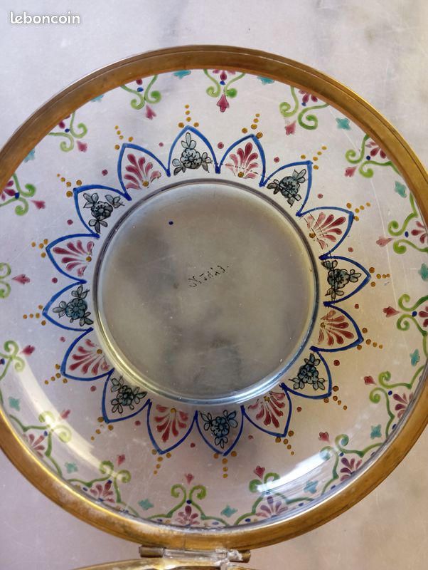 Bonbonnière ancienne en verre émaillé orientaliste – XIXe siècle (image 5)