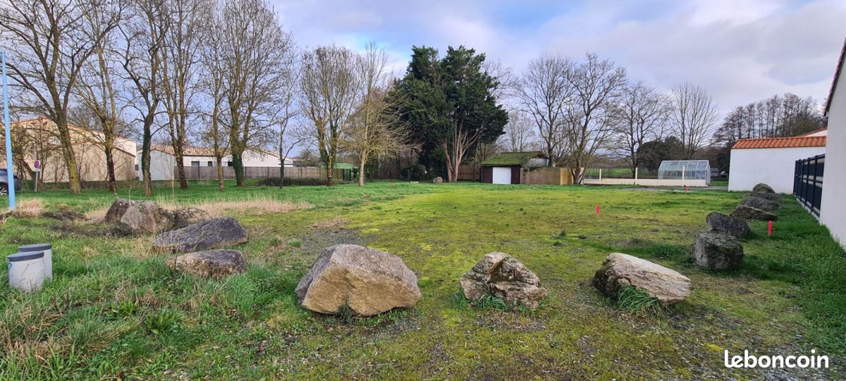 Terrain 701 m² Gorges · 109 000 €