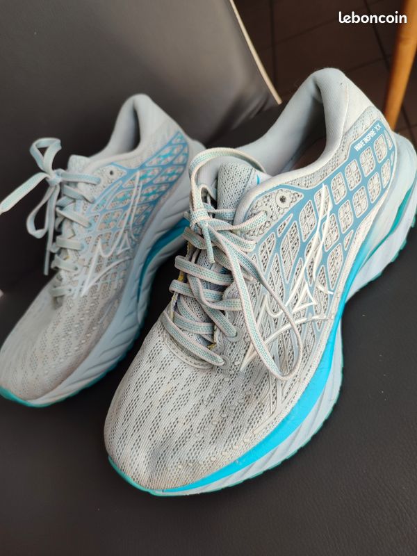 Baskets mizuno wave inspire 20 pointure 38 (image 3)
