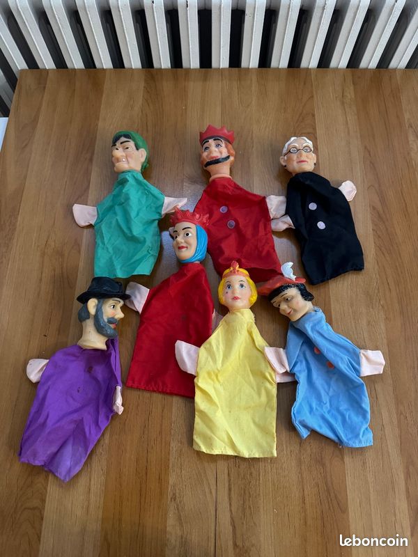 Lot 7 marionnettes main vintage spectacle Guignol theatre enfant collection (image 1)