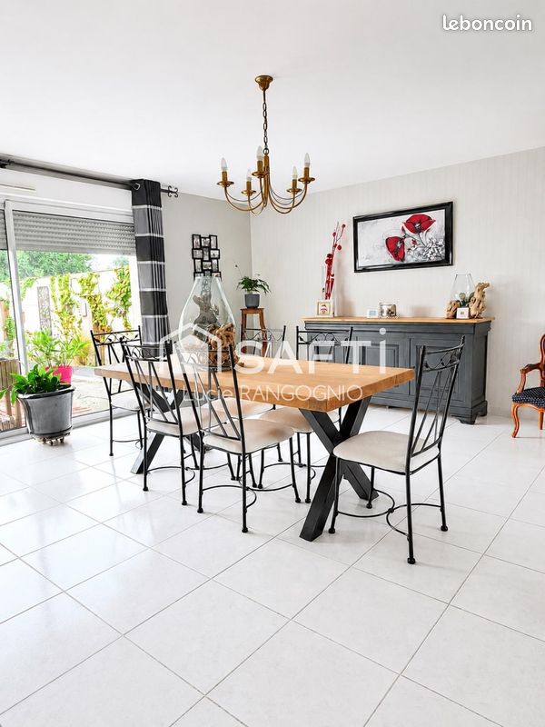Maison 5 pièces 138 m² · à Ebblinghem · 138 m² · 319 000 €