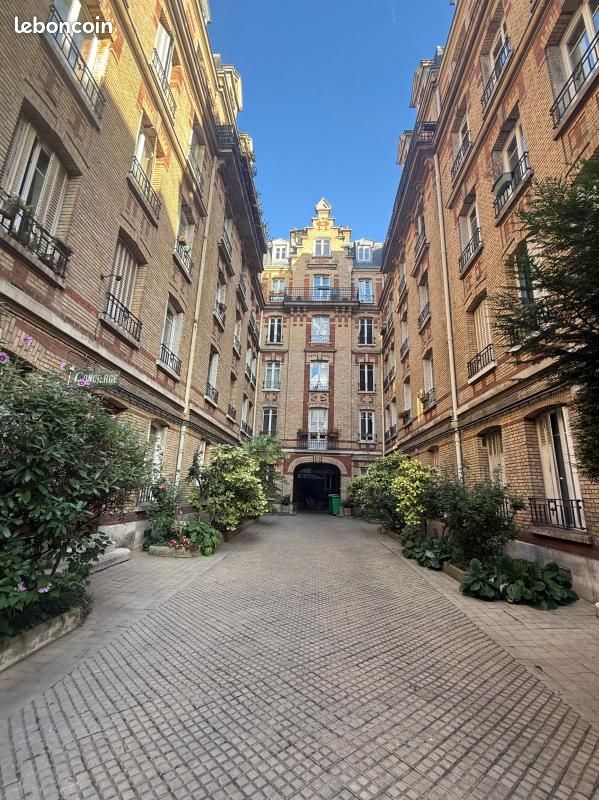 Appartement 2 pièces 32 m² · à Paris · 32 m² · 332 000 €