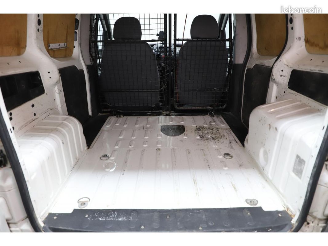CITROEN NEMO 1.4 HDi 70 FOURGON Business (image 30)