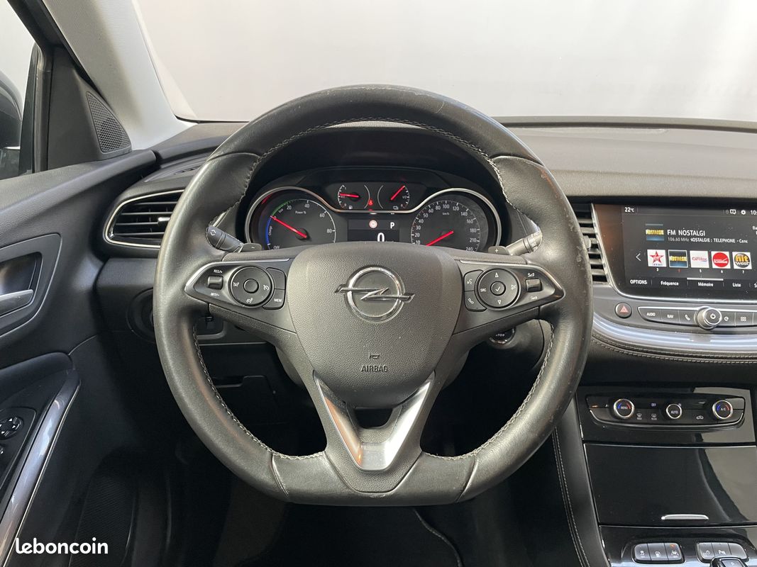 OPEL Grandland X 1.6 HYBRID 225 BVA8 ELITE (image 13)