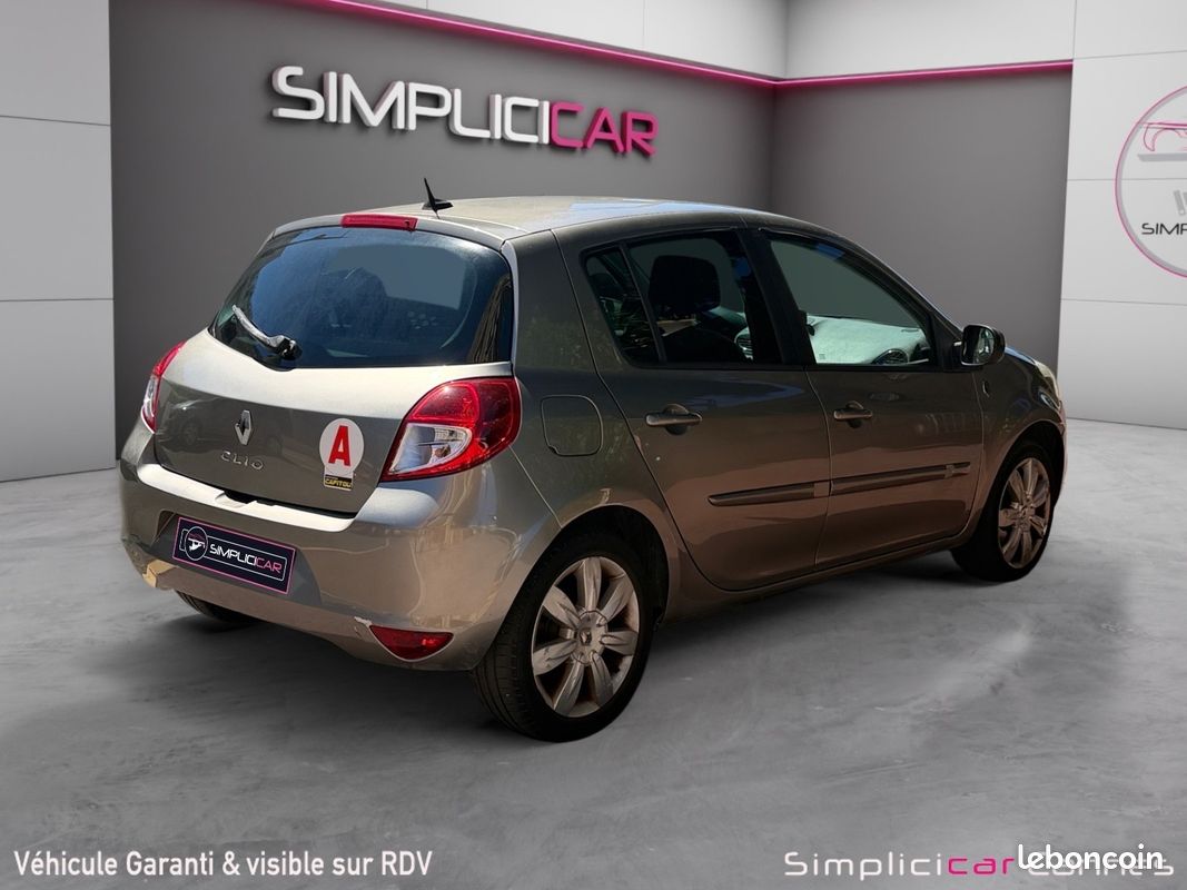 RENAULT CLIO III INITIALE 1.6 16V BA 110Ch Garantie 12 mois (image 13)