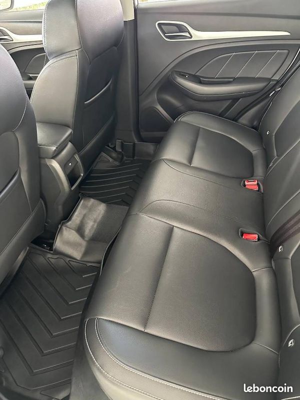 MG ZS EV Luxury 100 % électrique - 1ère main - Toit panoramique - Batterie 88,4% - 2 câbles fournis (image 7)
