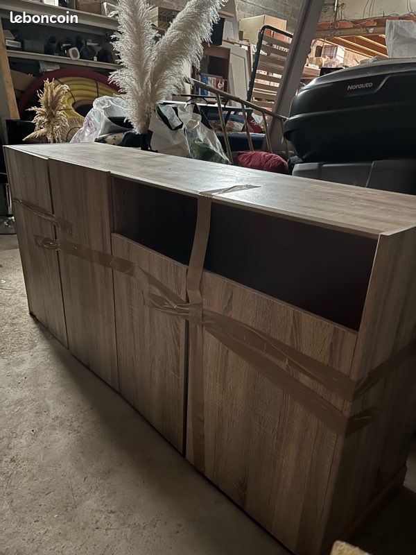 Joli buffet grand : 1,80m*0,45*0,86 très bon état général - spacieux (image 1)