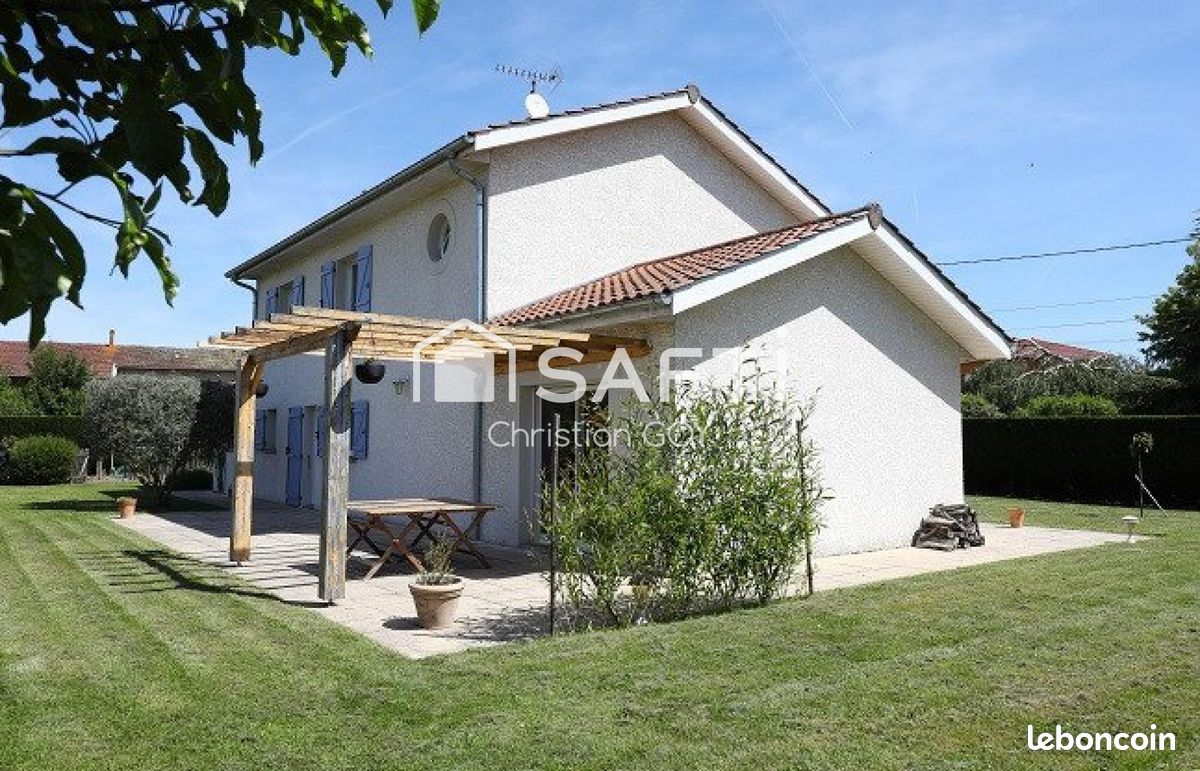 Maison 6 pièces 145 m² · à Flachères · 145 m² · 380 000 €