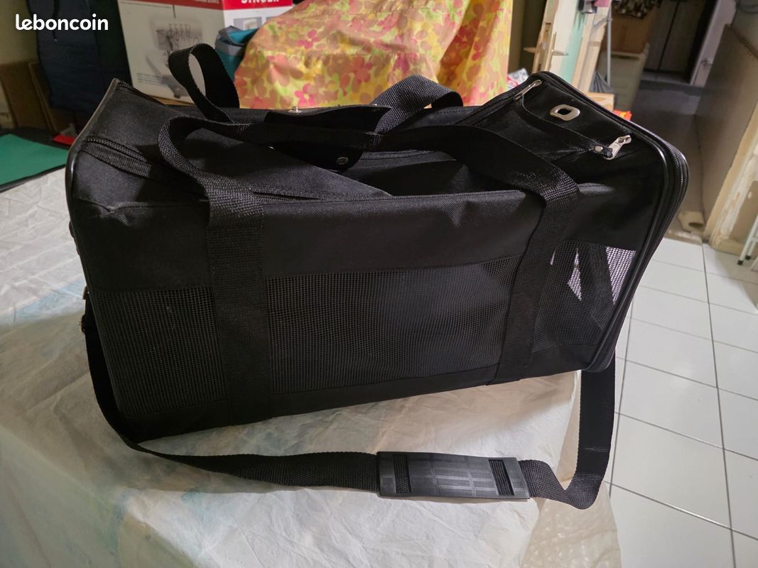 Cède un sac de détente et de transport pour petits chiens (image 1)
