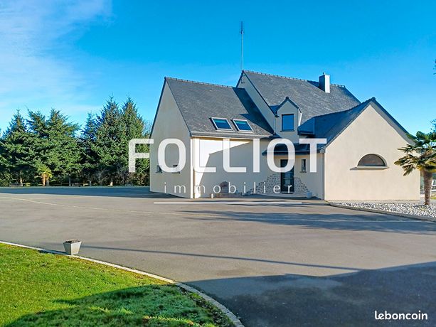 Propriété 9 pièces 245 m²