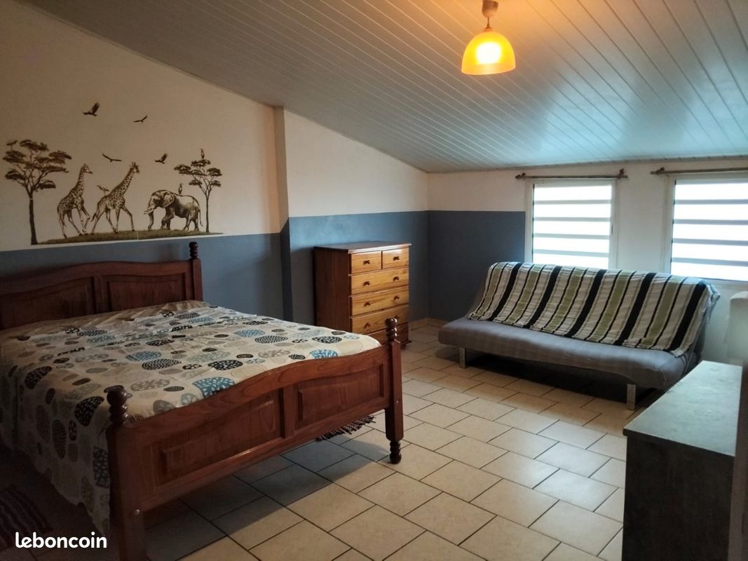 Appartement 3 pièces 90 m² · à Saint-Denis · 90 m² · 909 €