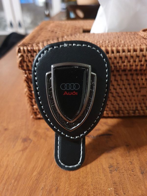 Porte lunette voiture cuir Audi - Équipement auto