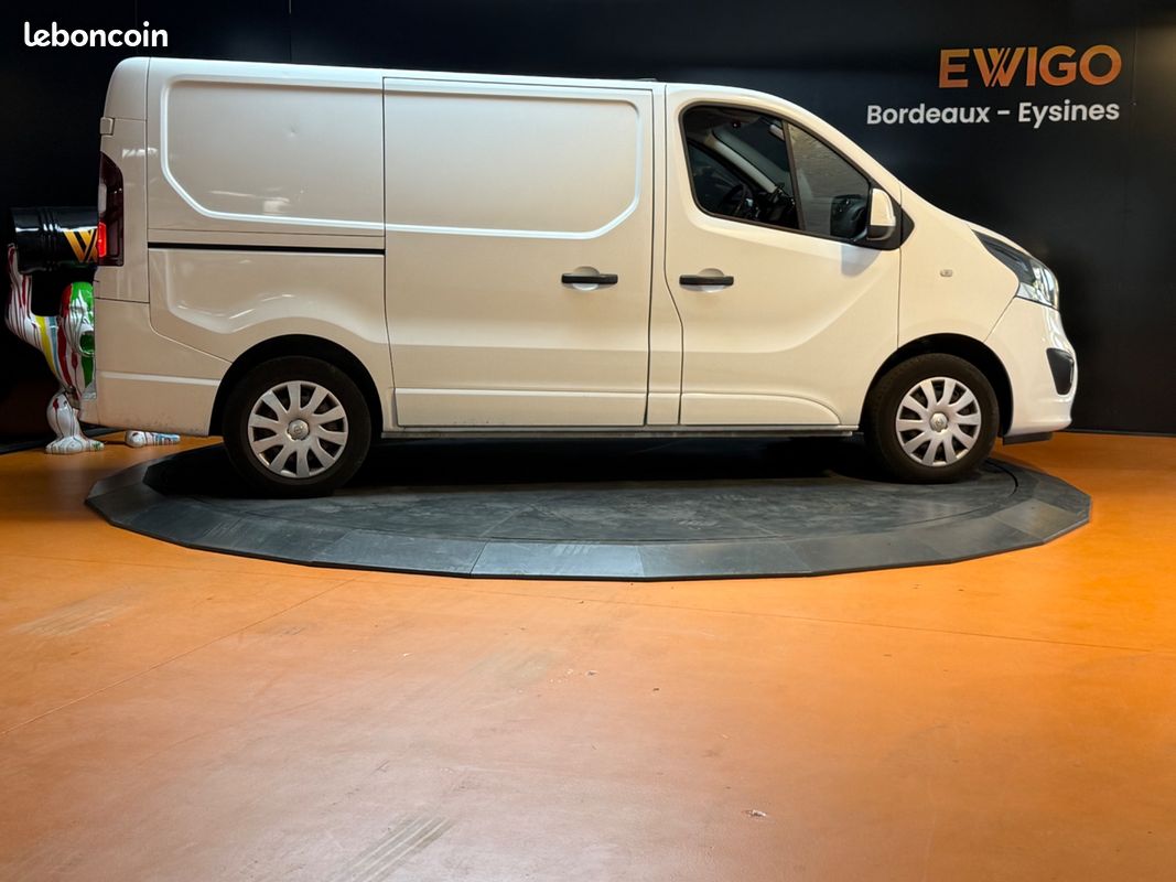 Opel vivaro vu fourgon 1.6 cdti bi-turbo 125 l1h1 ecoflex pack plus clim start-stop / gps / camera / mains-libre (image 15)