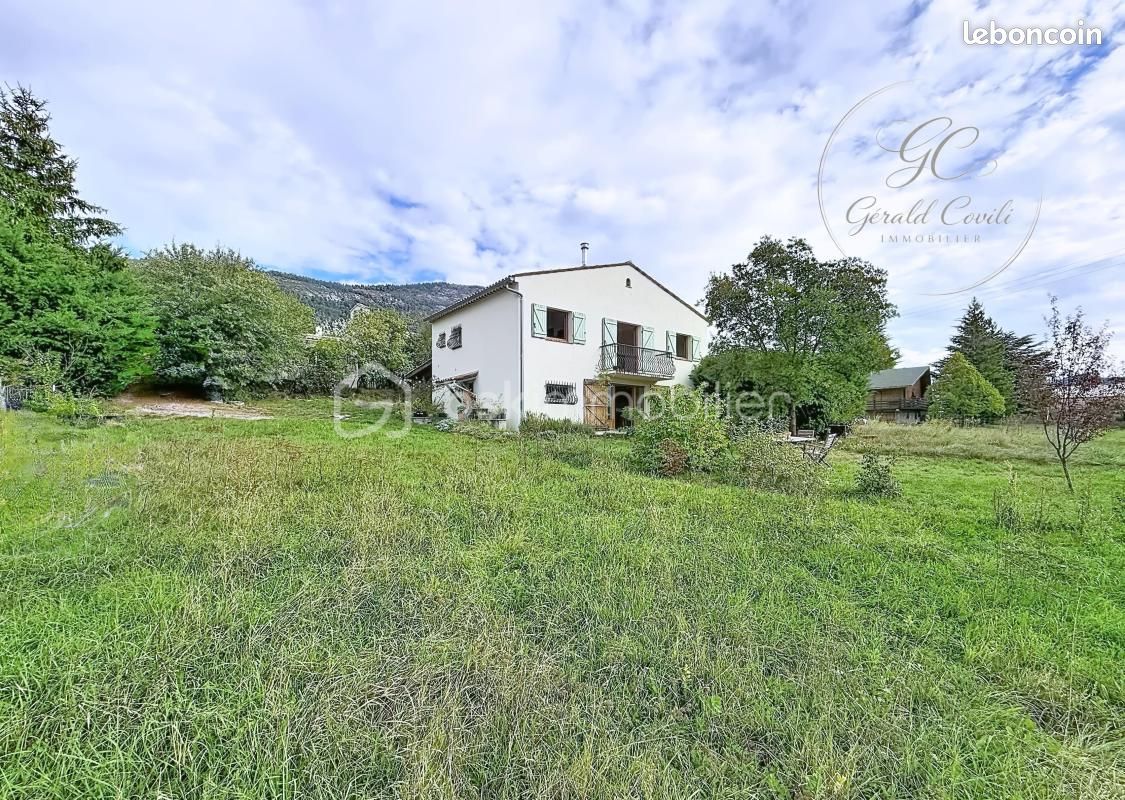 Maison 6 pièces 134 m² · à Peyroules · 134 m² · 300 000 €